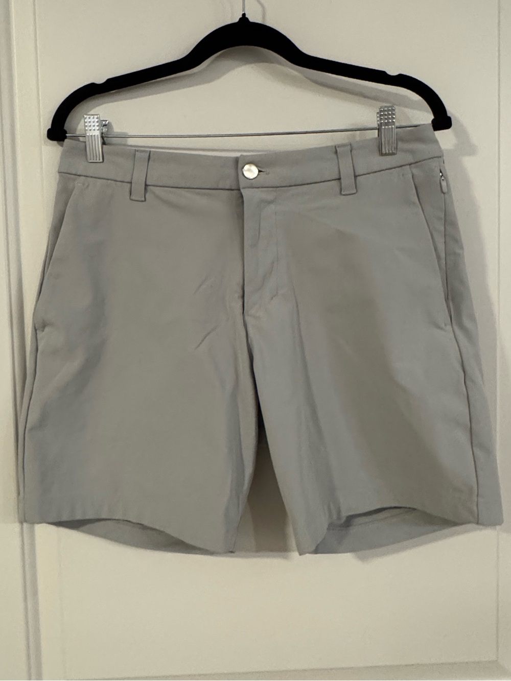 lululemon athletica Men's Light Gray Hybrid Shorts Size 31